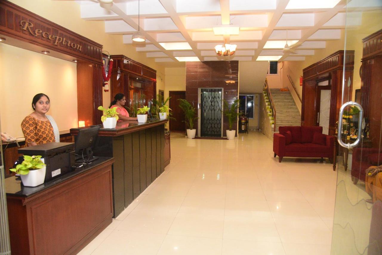 Hotel Vijaya Residency Anakapalle Exterior photo