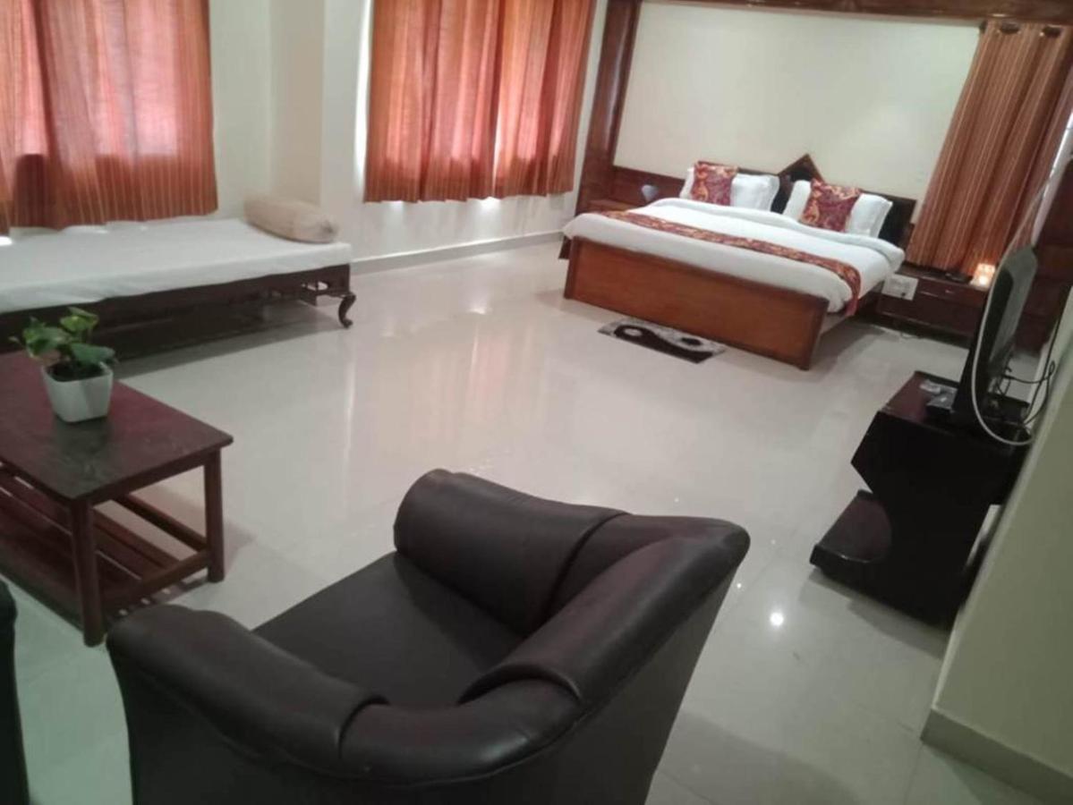 Hotel Vijaya Residency Anakapalle Exterior photo